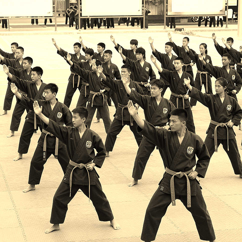 Năm giám định, một khoảnh khắc: Giải phẫu tấm huy chương vàng kata đồng đội nữ Việt Nam