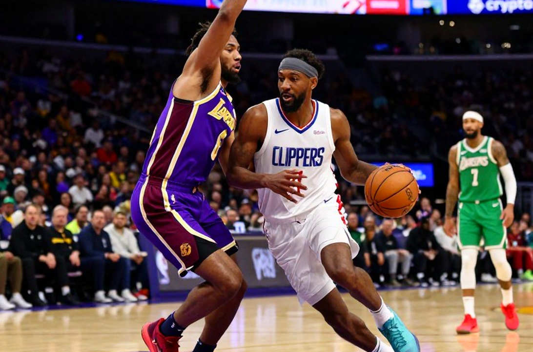 Bản hợp đồng 47,4 triệu đô của Mitchell Robinson: Khi Boston Celtics mua một 'pháo đài' bằng đôi bàn tay gỗ