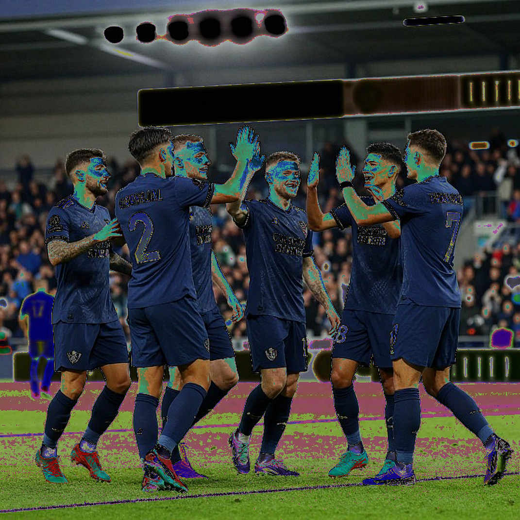 Cuộc đua quyền lực tại West Ham: Kretinsky vượt mặt Sullivan, Staveley thất bại