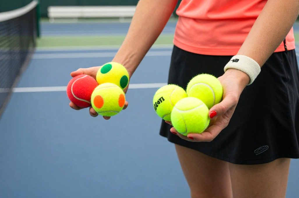 Eala hạ Parry 6-3, 6-1 tại Ningbo Open: cú trả giao bóng cứu chuỗi thua, cú giao bóng vẫn là lỗ hổng
