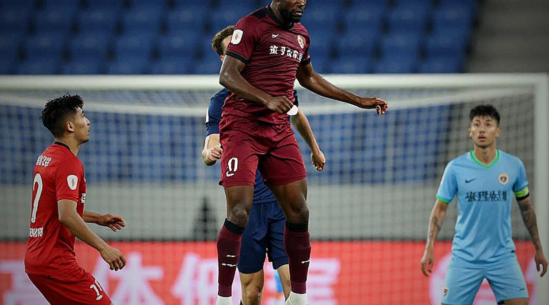 Vùng mù dữ liệu của bóng đá Việt Nam: Vì sao V.League vẫn thiếu nền tảng phân tích